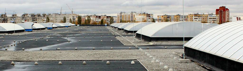Молниеприемная сетка на плоской кровле зданий цена в Москве. Поставка комплектующих молниезащиты по оптовым ценам. Молниеприемная сетка на плоской кровле зданий цена в Москве. Поставка комплектующих молниезащиты по оптовым ценам.